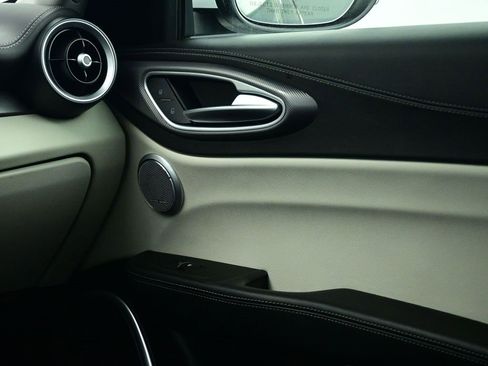 Used 2018 Alfa Romeo Giulia Ti Sport w/ Quick Order Package 22S Sport image 13