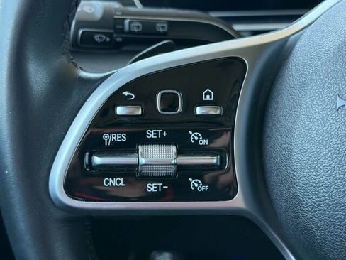 Used 2020 Mercedes-Benz GLS 450 4MATIC image 32