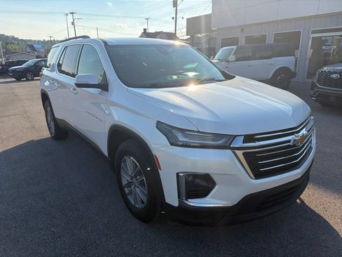 Used 2023 Chevrolet Traverse LT AWD/4WD image 9