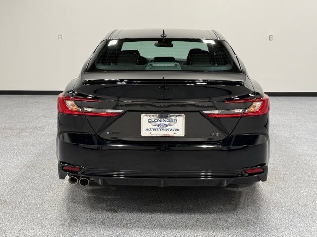 Used 2026 Toyota Camry Hybrid FWD image 7