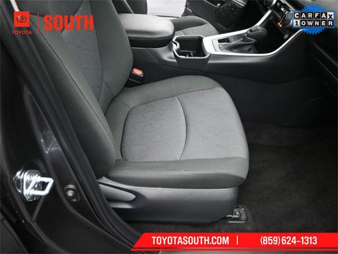 Certified 2025 Toyota RAV4 XLE image 32