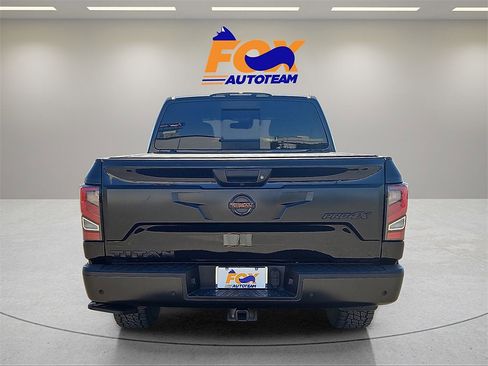 Used 2021 Nissan Titan PRO-4X w/ Pro-4x Convenience Package image 4