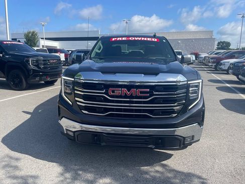 Used 2026 GMC Sierra 1500 SLT AWD/4WD image 3