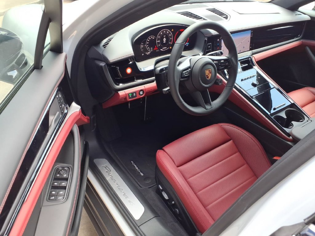 New 2026 Porsche Panamera 4 AWD/4WD image 14