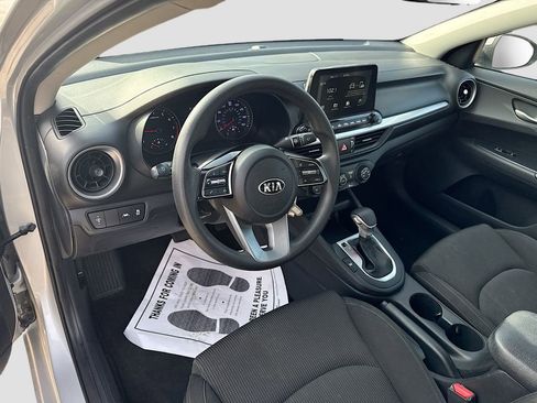 Used 2021 Kia Forte LXS image 9