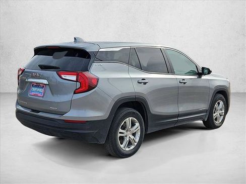 Used 2024 GMC Terrain SLE image 5