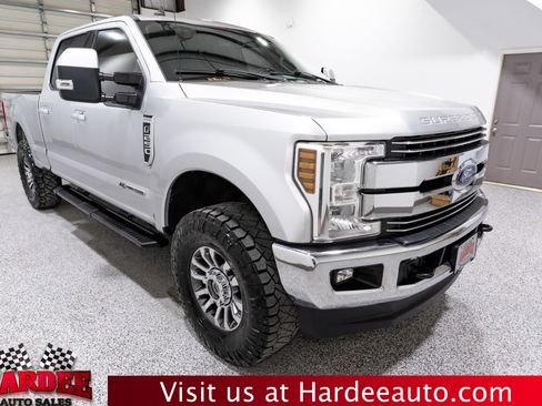 Used 2019 Ford F250 Lariat image 6