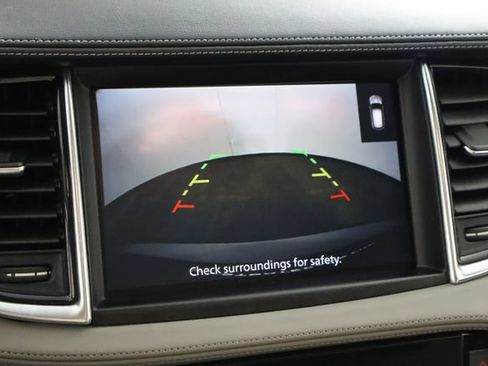 Used 2023 INFINITI QX50 Luxe FWD image 37