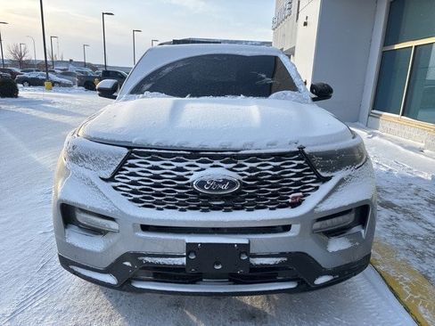 Used 2023 Ford Explorer ST w/ Equipment Group 401A image 2