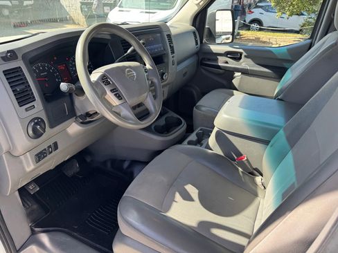 Used 2020 Nissan NV 2500 SV image 19