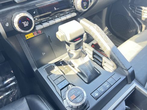 Used 2025 Toyota Tacoma TRD Off-Road w/ TRD Off Road Premium Package image 21