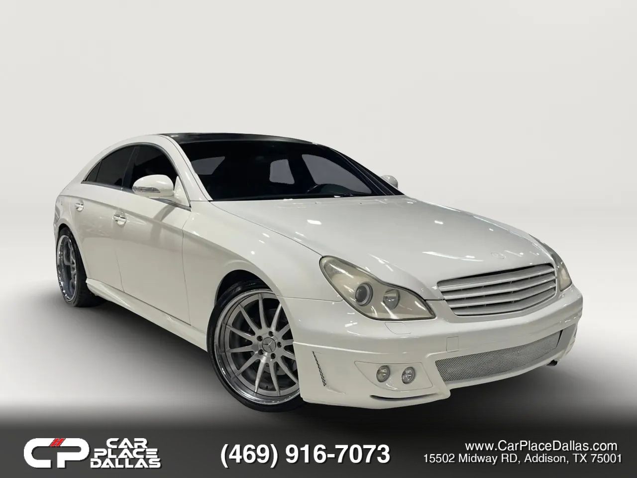 Used 2006 Mercedes-Benz CLS 500 w/ Entertainment Pkg image 1