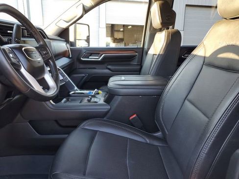 Used 2024 GMC Sierra 3500 Denali w/ Denali Reserve Package image 19