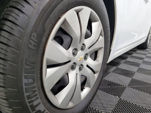 Used 2016 Chevrolet Cruze LS FWD image 31