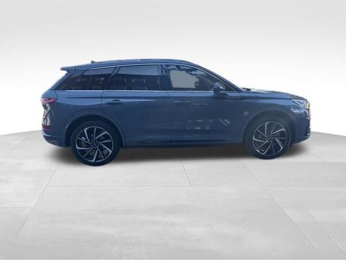 Used 2024 Lincoln Corsair Grand Touring image 7