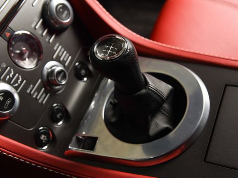 Used 2013 Aston Martin V8 Vantage Coupe image 21