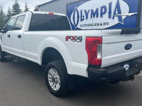 Used 2018 Ford F350 XLT w/ XLT Value Package AWD/4WD image 12