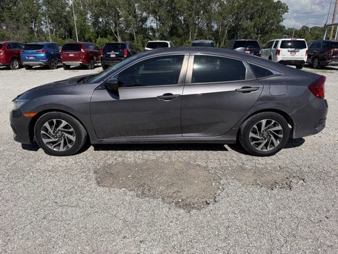 Used 2018 Honda Civic EX image 6