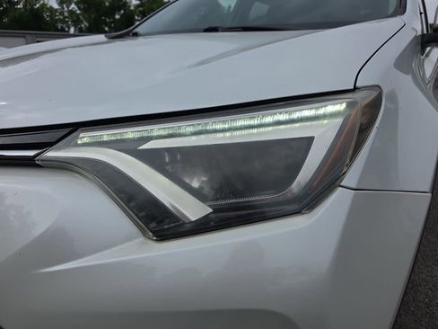 Used 2018 Toyota RAV4 Limited w/ Advanced Technology Package FWD image 15