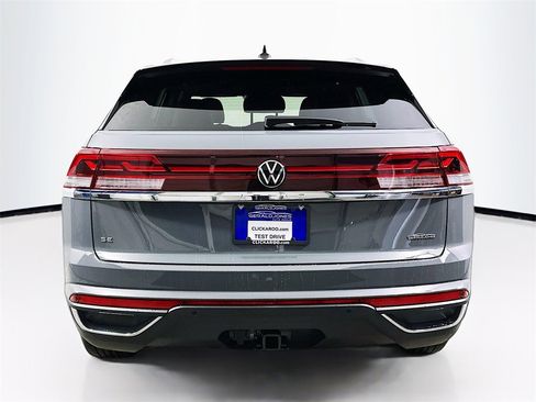 New 2025 Volkswagen Atlas Cross Sport SE image 15