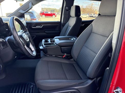 Used 2022 GMC Sierra 1500 Elevation image 12