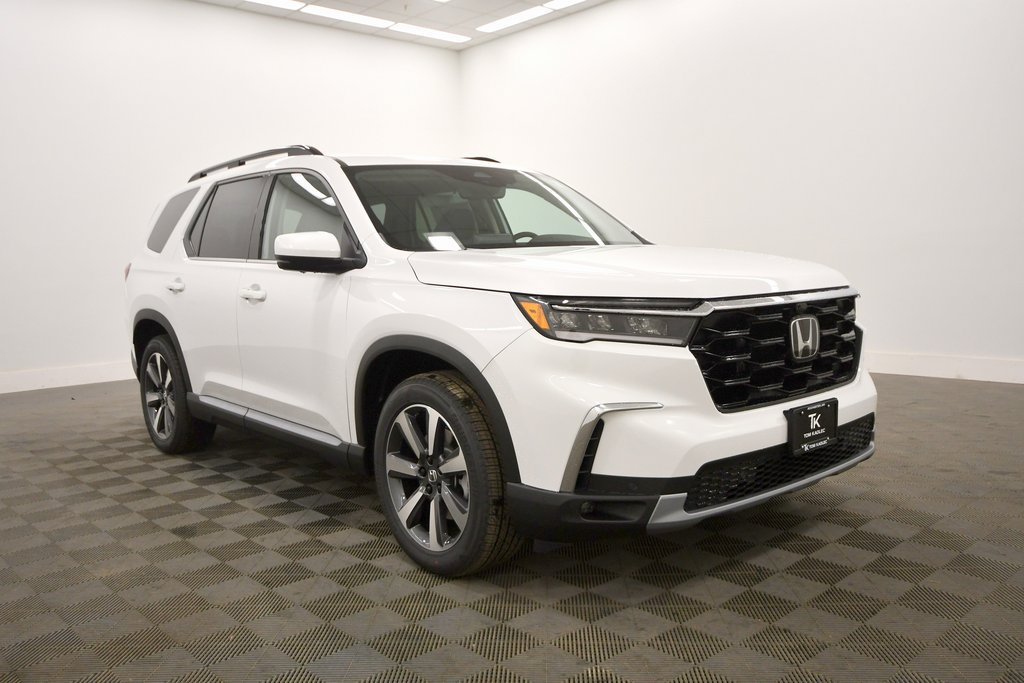 Used 2025 Honda Pilot Elite image 9
