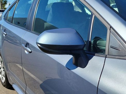 Used 2025 Toyota Corolla LE image 5