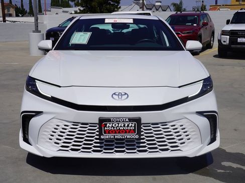 Certified 2025 Toyota Camry XSE FWD image 3