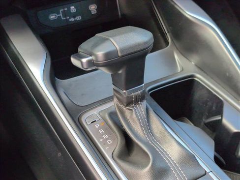 Used 2025 Kia Sorento LX FWD image 12