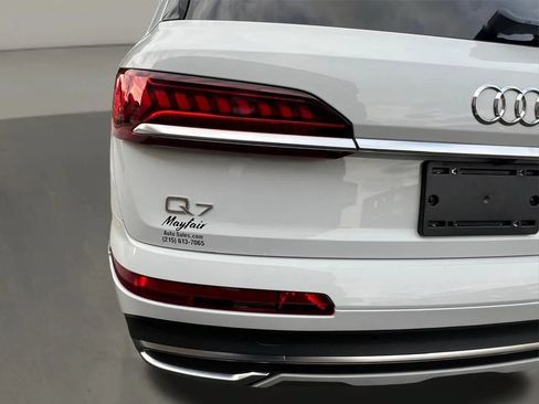 Used 2023 Audi Q7 2.0T Premium w/ Convenience Package AWD/4WD image 9