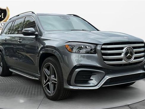 Used 2024 Mercedes-Benz GLS 450 4MATIC image 7
