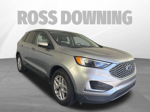Used 2024 Ford Edge SEL image 3