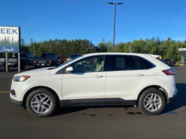 Used 2024 Ford Edge SEL w/ Convenience Package AWD/4WD image 2