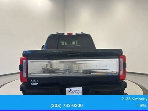 Used 2024 Ford F350 Platinum w/ FX4 Off-Road Package image 6
