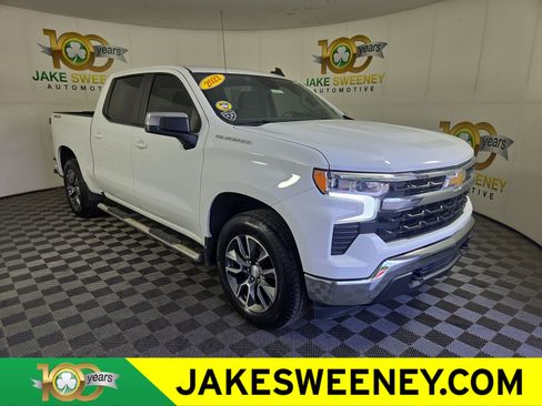 Used 2022 Chevrolet Silverado 1500 LT AWD/4WD image 1