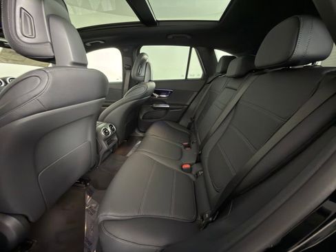 New 2026 Mercedes-Benz GLC 300 GLC 300 image 19