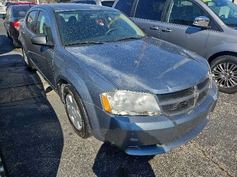 Used 2010 Dodge Avenger SXT image 2