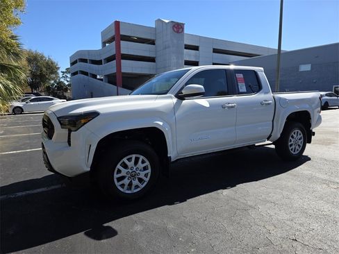 New 2026 Toyota Tacoma SR5 image 3