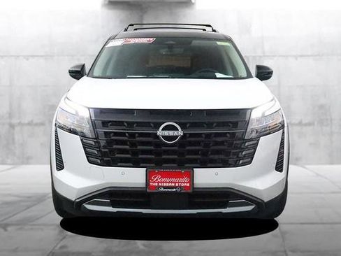 New 2026 Nissan Pathfinder Platinum AWD/4WD image 4