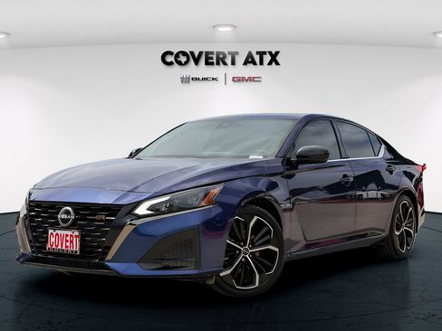 Used 2023 Nissan Altima 2.5 SR w/ SR Premium Package FWD image 1