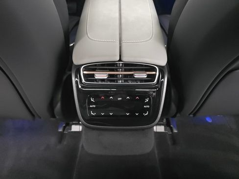 Used 2024 Mercedes-Benz EQS 580 4MATIC Sedan image 29