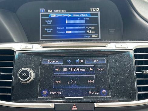 Used 2015 Honda Accord Touring image 22