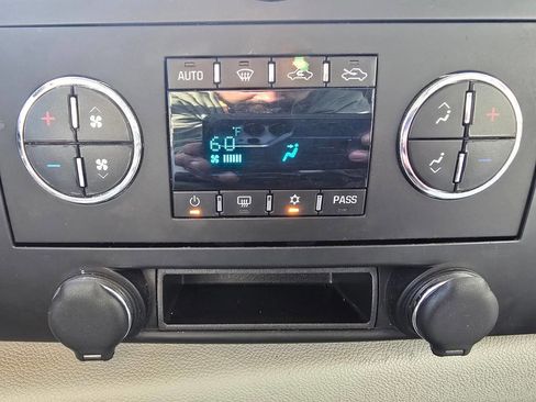 Used 2008 Chevrolet Silverado 2500 LT w/ 1LT Convenience Package image 29