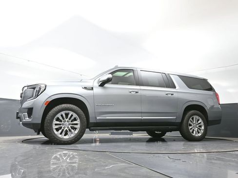 Used 2023 GMC Yukon XL SLT image 56