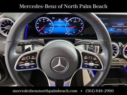Used 2023 Mercedes-Benz GLB 250 image 17