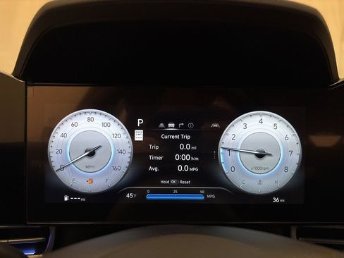 Certified 2024 Hyundai Elantra SEL image 14