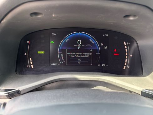 Used 2025 Toyota Camry LE FWD image 13