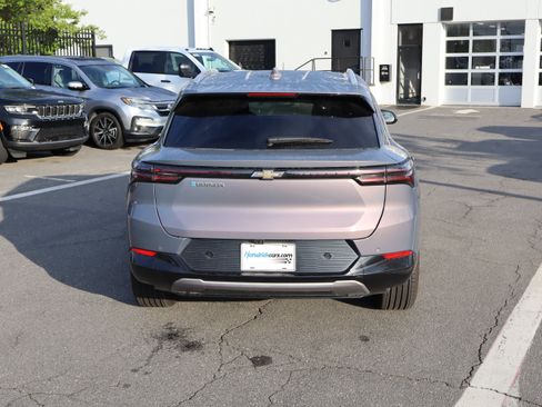 Used 2025 Chevrolet Equinox EV LT FWD image 20