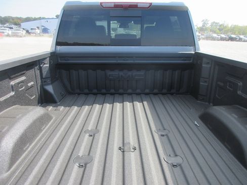 New 2026 GMC Sierra 2500 SLT w/ SLT Premium Package image 7