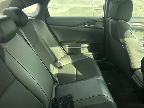 Used 2019 Honda Civic Sport image 4